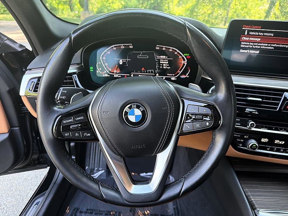 Used 2021 Black Sapphire Metallic BMW 540i image 13