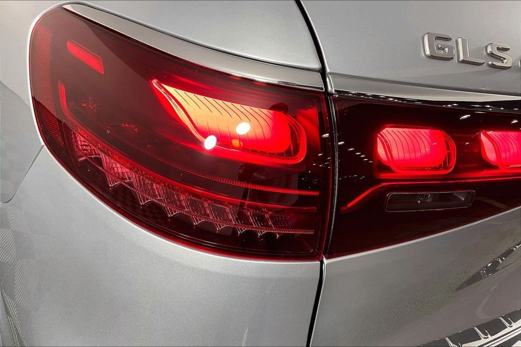 2025 Mercedes-Benz GLS Base - Photo 25