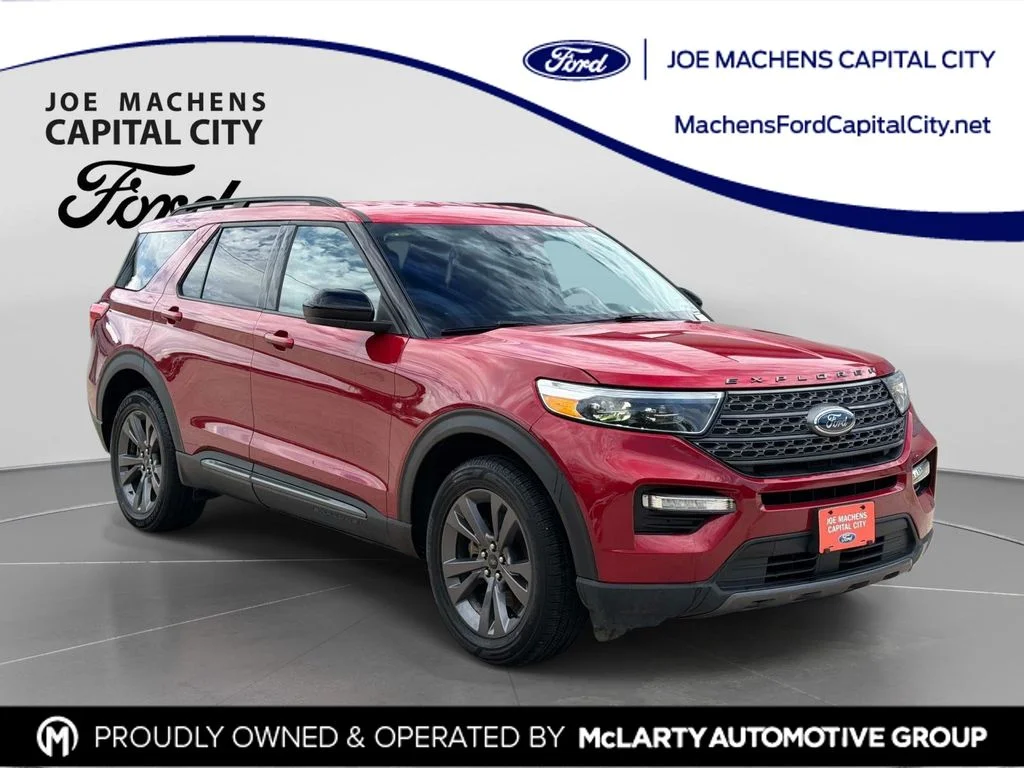 Used 2023 Rapid Red Metallic Tinted Clearcoat Ford XLT image 1