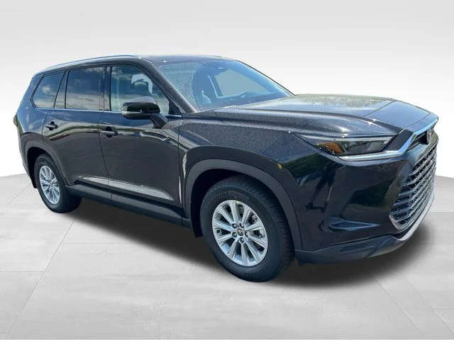 New 2026 Midnight Black Toyota XLE image 7