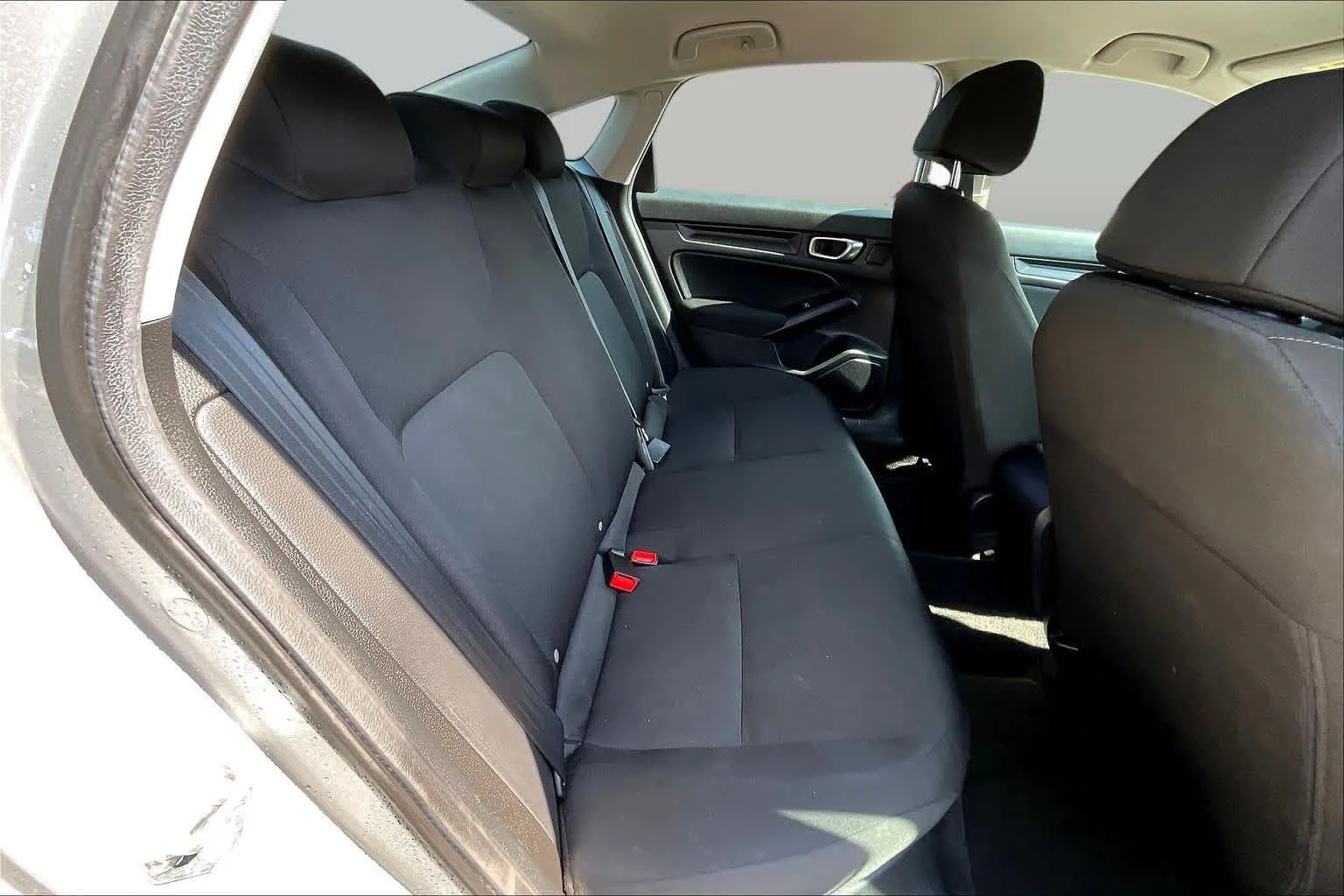 Used 2025 Solar Silver Metallic Honda LX image 20