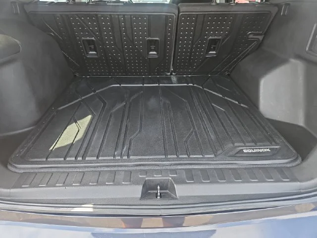 Used 2022 IRON GRAY METALLIC Chevrolet LT image 23