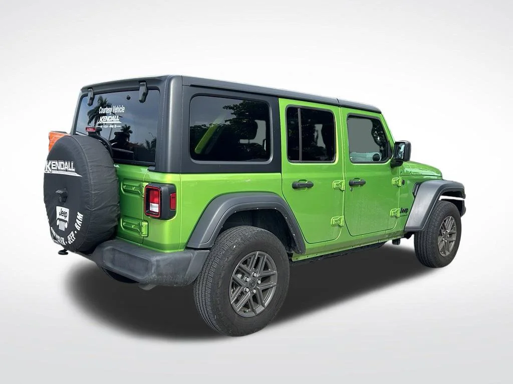 Certified Used 2025 Green Jeep Sport S image 5