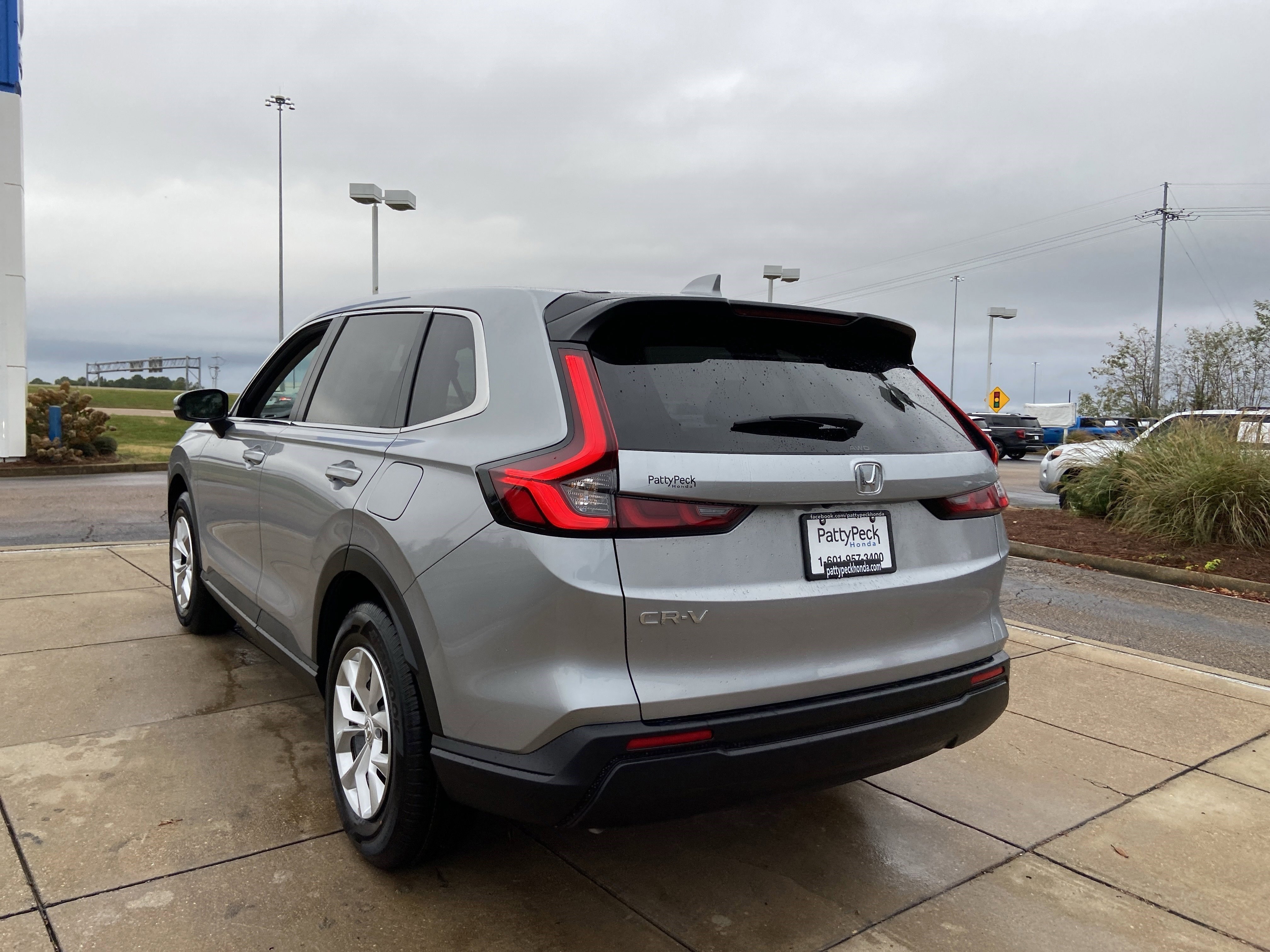New 2026 Solar Silver Metallic Honda LX image 8