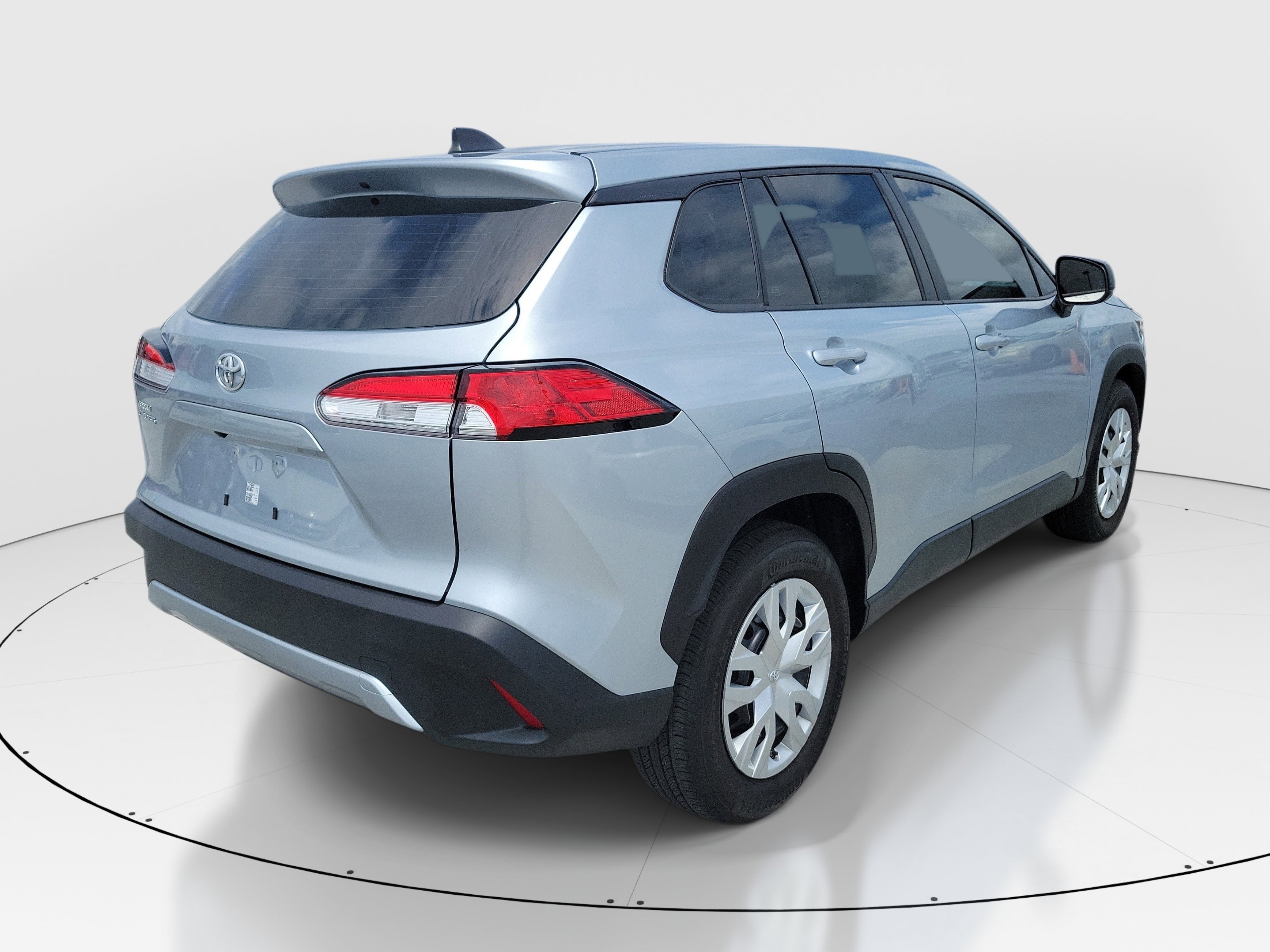 Used 2023 Silver Toyota L image 6