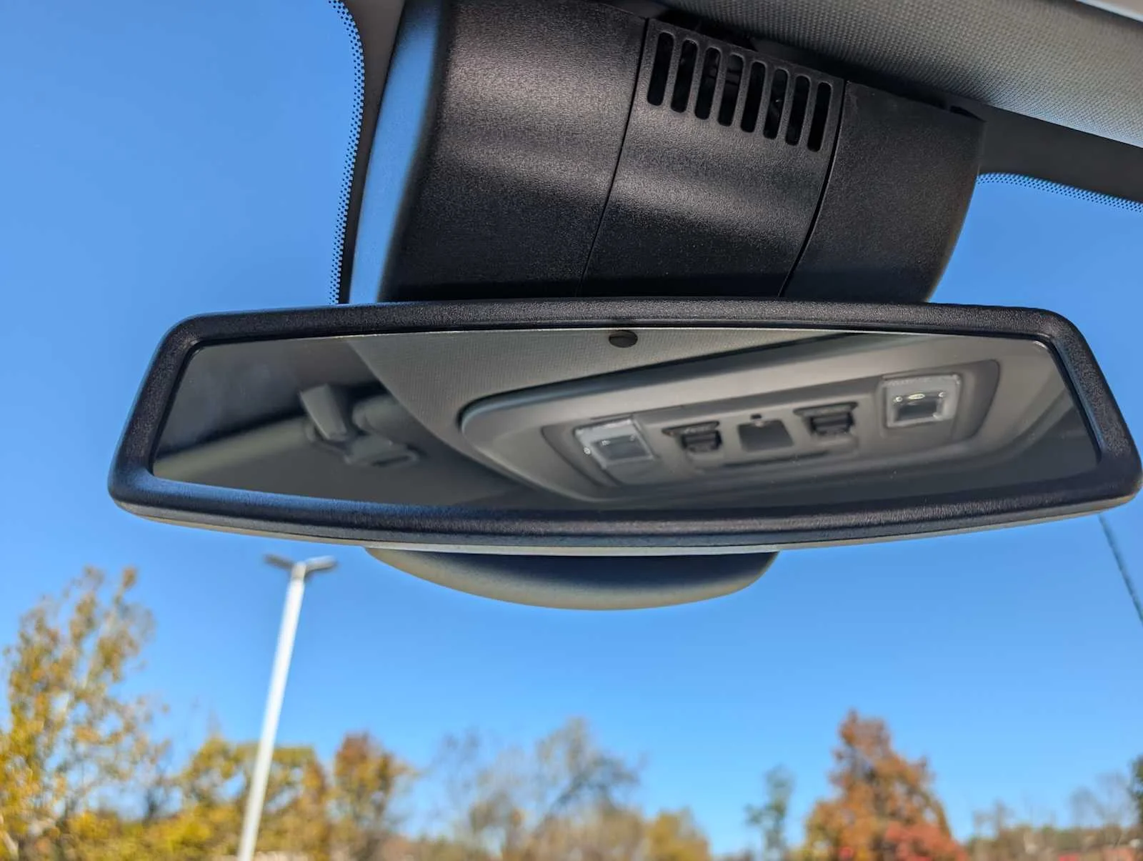 New 2026 Summit White GMC SLT image 30
