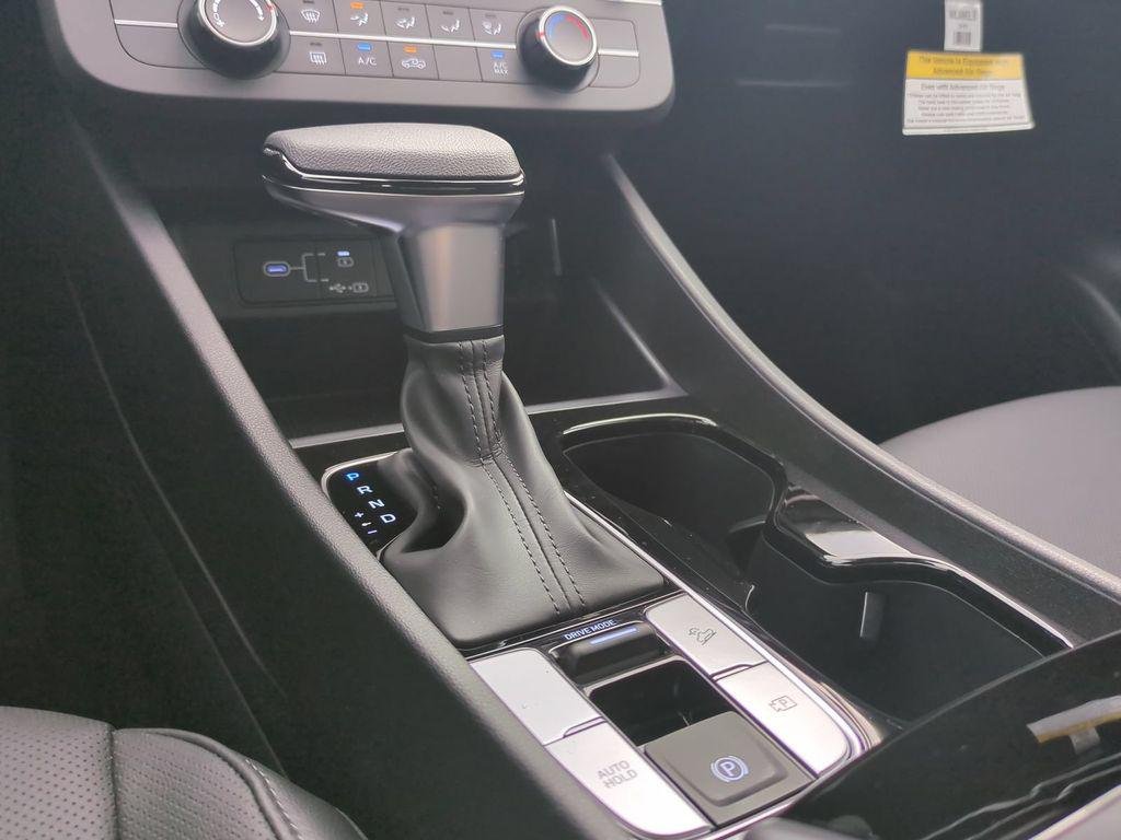 New 2027 Gray Hyundai SE FWD image 21