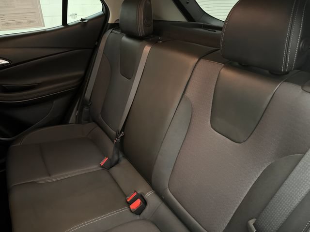 Used 2023 SUMMIT WHITE Buick Preferred image 22