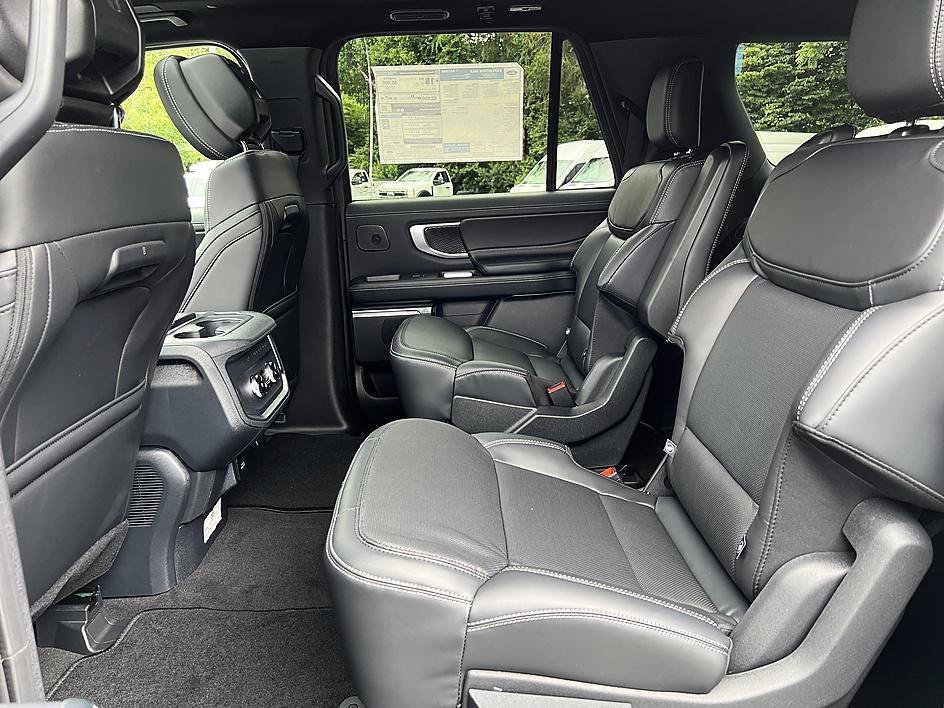 New 2027 Star White Metallic Tri-Coat Ford MAX Platinum image 12