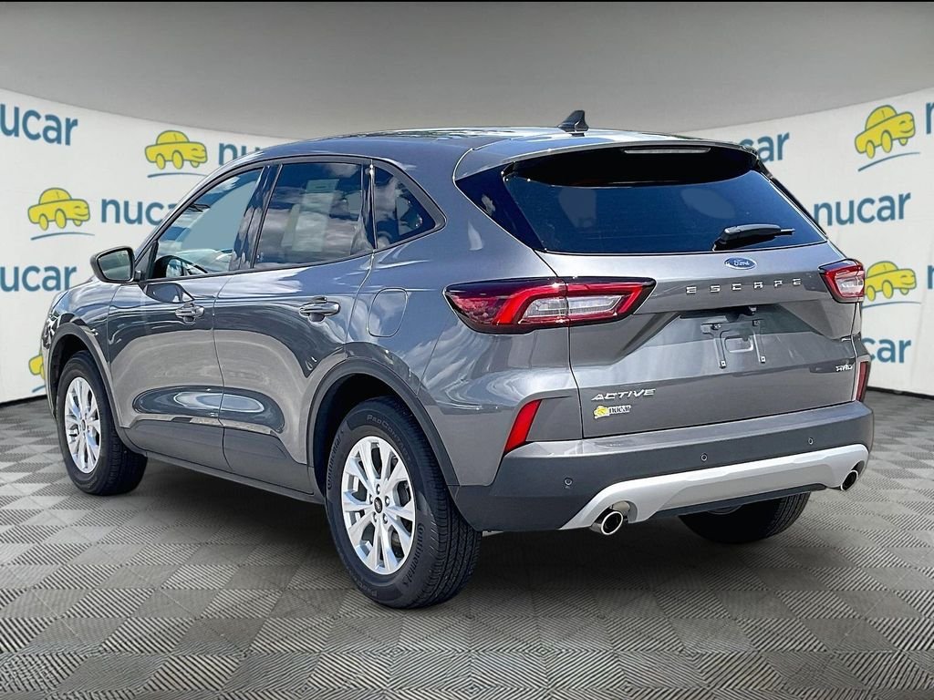 Used 2025 Carbonized Gray Metallic Ford Active image 4