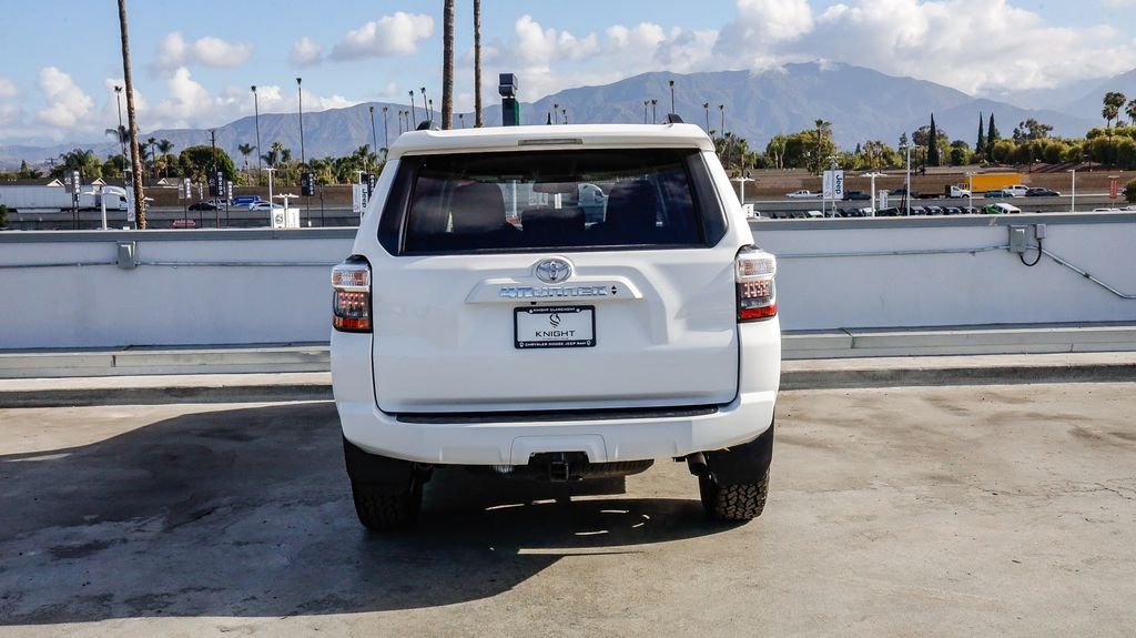 Used 2024 Ice Toyota SR5 image 8