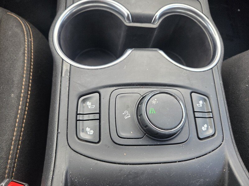 Used 2019 Gray GMC SLE image 18
