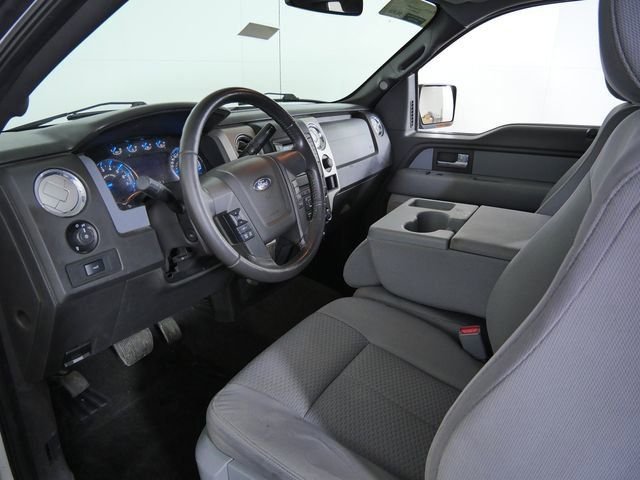 Used 2013 White Ford XLT image 22