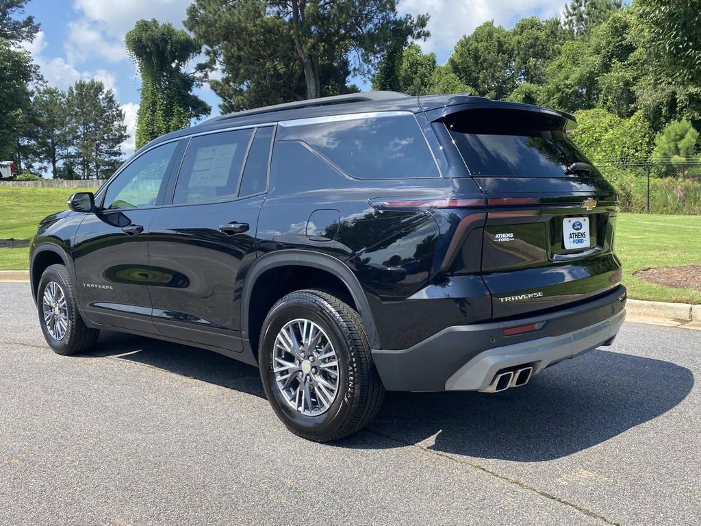 Certified Used 2026 Mosaic Black Metallic Chevrolet LT image 8