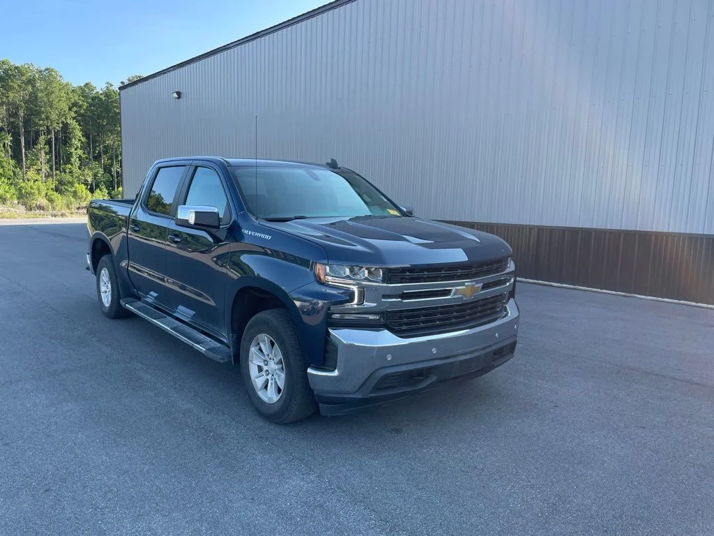 Used 2022 Blue Chevrolet LT image 19