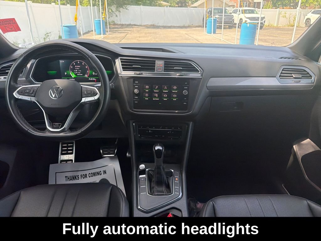 Used 2023 Silver Volkswagen 2.0T SE R-Line Black image 15