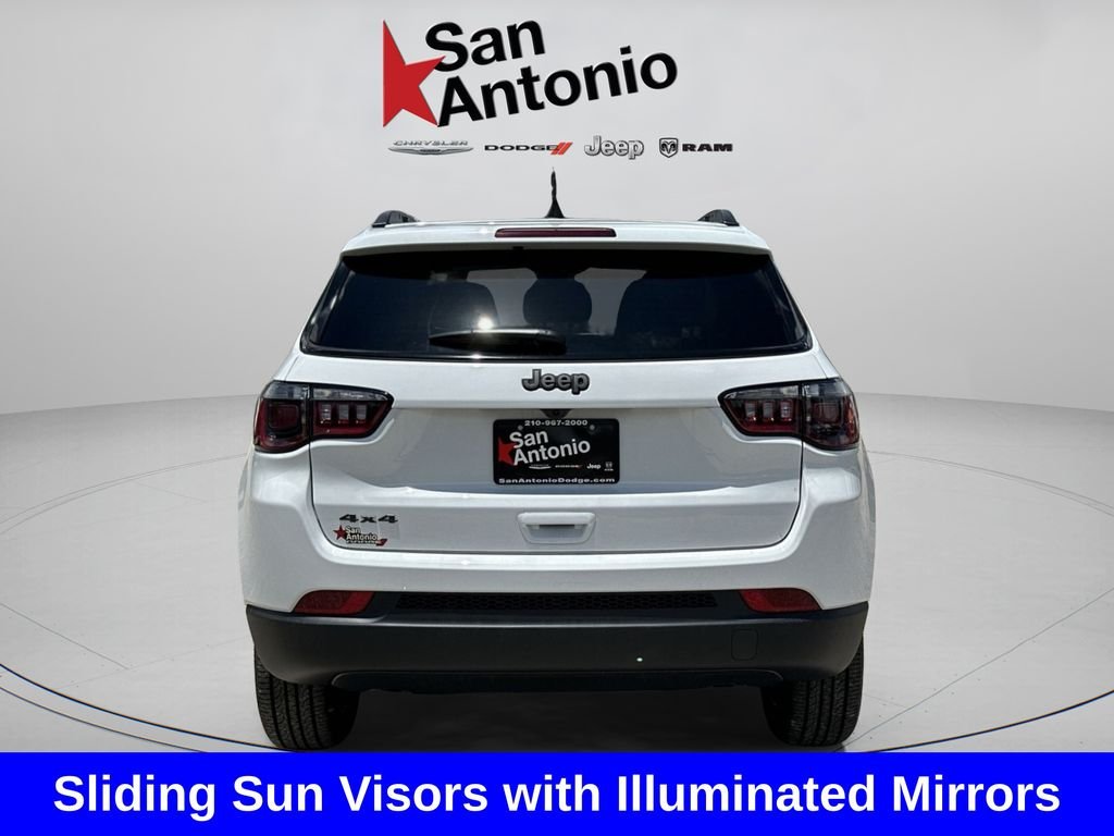 New 2026 Bright White Clear-Coat Exterior Paint Jeep Latitude image 7
