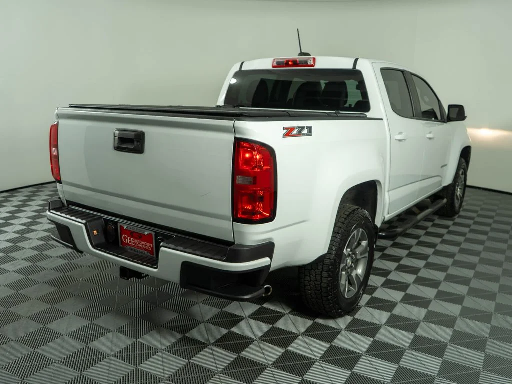 Used 2015 White Chevrolet Z71 image 6