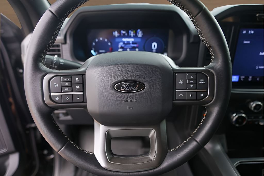 Used 2024 Black Ford XLT image 12