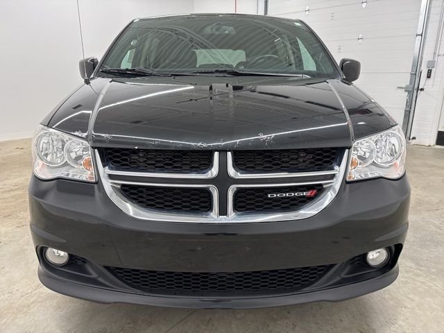 Used 2017 Dodge Grand Caravan SXT with VIN 2C4RDGCG2HR697153 for sale in Middleburg Heights, OH