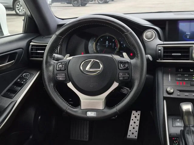 Used 2020 Ultra White Lexus 300 image 17