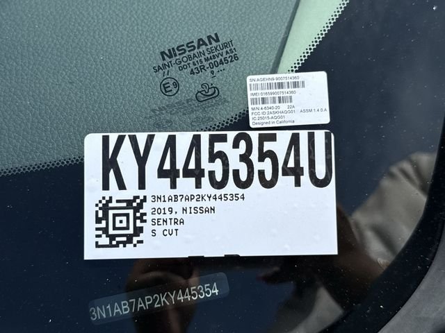 Used 2019 Gray Nissan S image 26