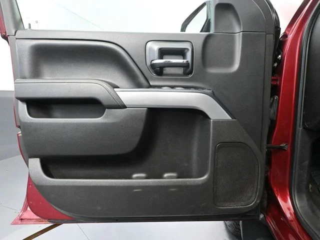 Used 2016 Red Chevrolet LT image 19
