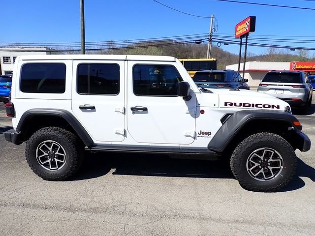 New 2026 Bright White Clear-Coat Exterior Paint Jeep Rubicon image 10