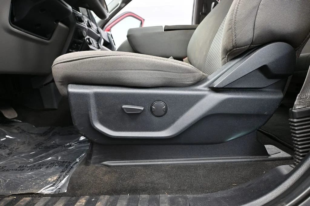 Used 2020 Red Ford XLT image 15