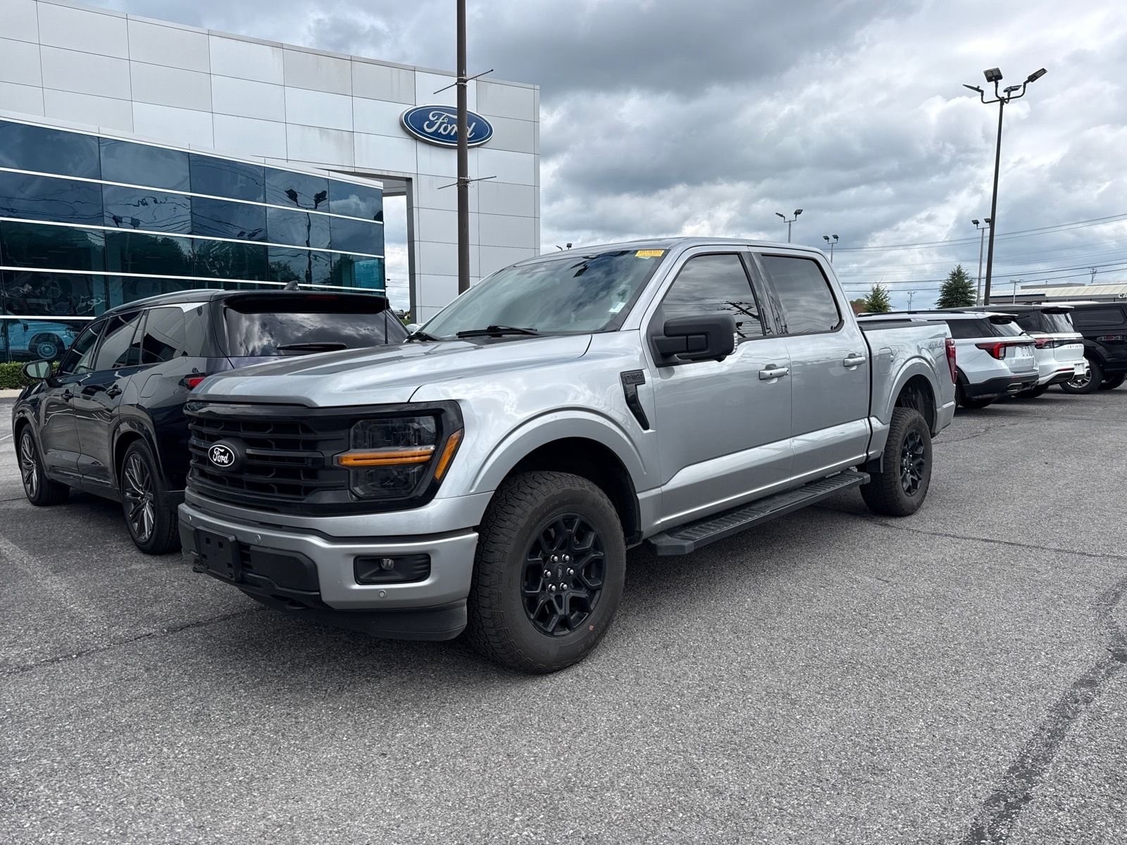 Used 2024 Silver Ford XLT image 1