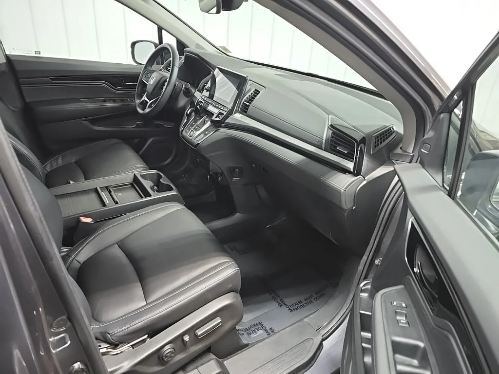Used 2024 Gray Honda Touring image 16