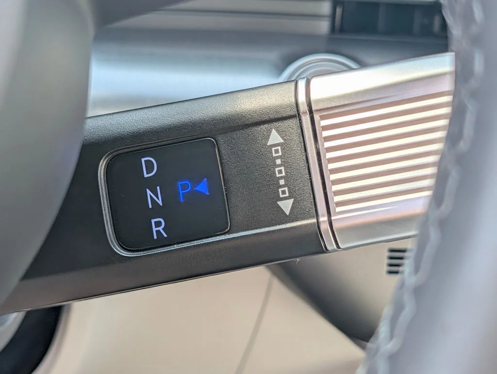 Used 2024 Green Hyundai SEL image 28