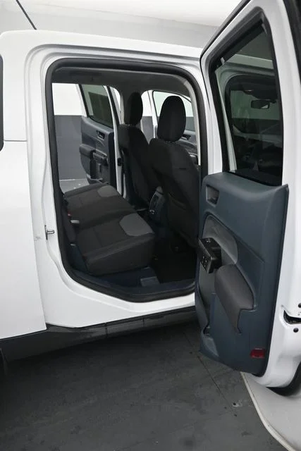 Used 2024 White Ford XL image 12