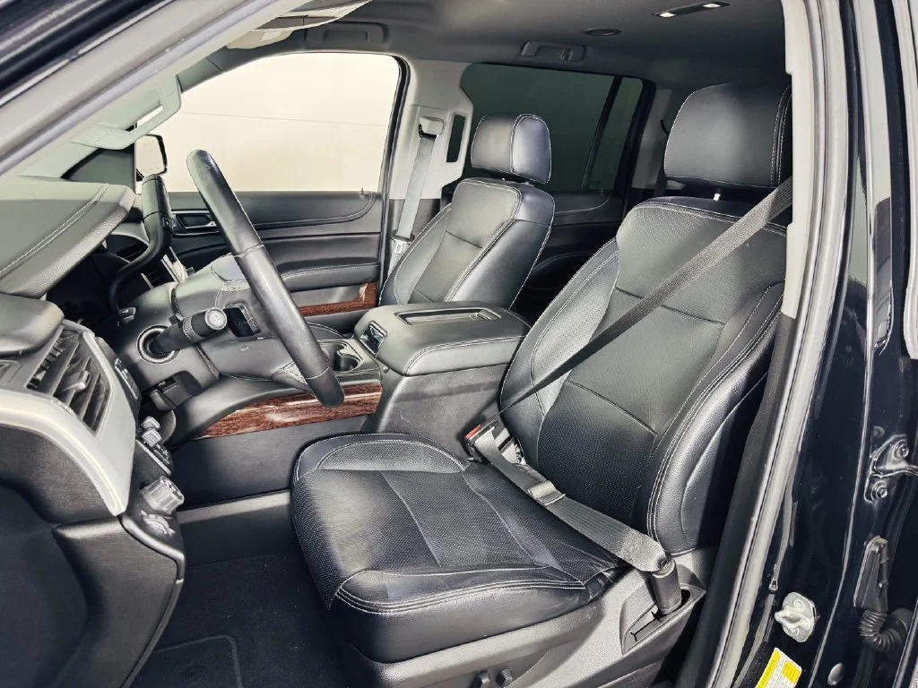 Used 2019 Black GMC SLE image 7
