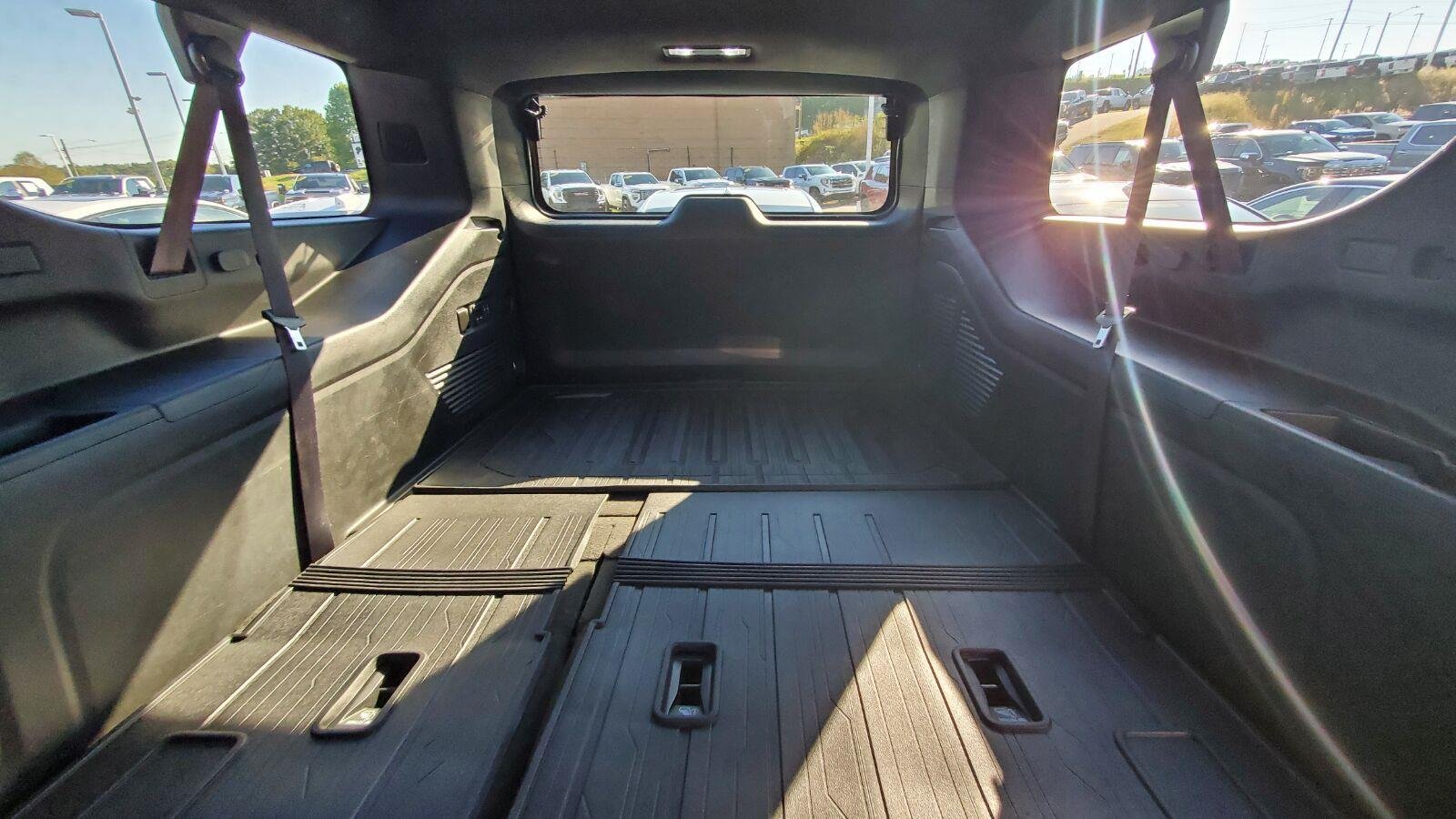 Used 2023 STERLING METALLIC GMC AT4 image 7
