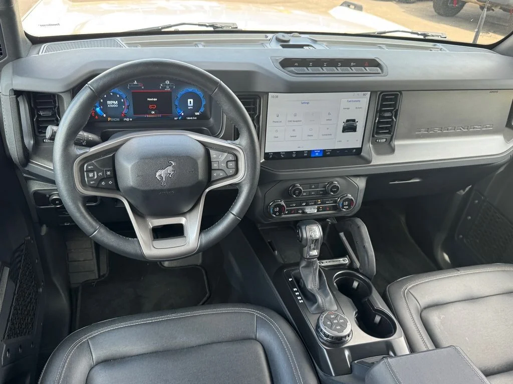 Used 2025 Beige Ford Badlands image 16