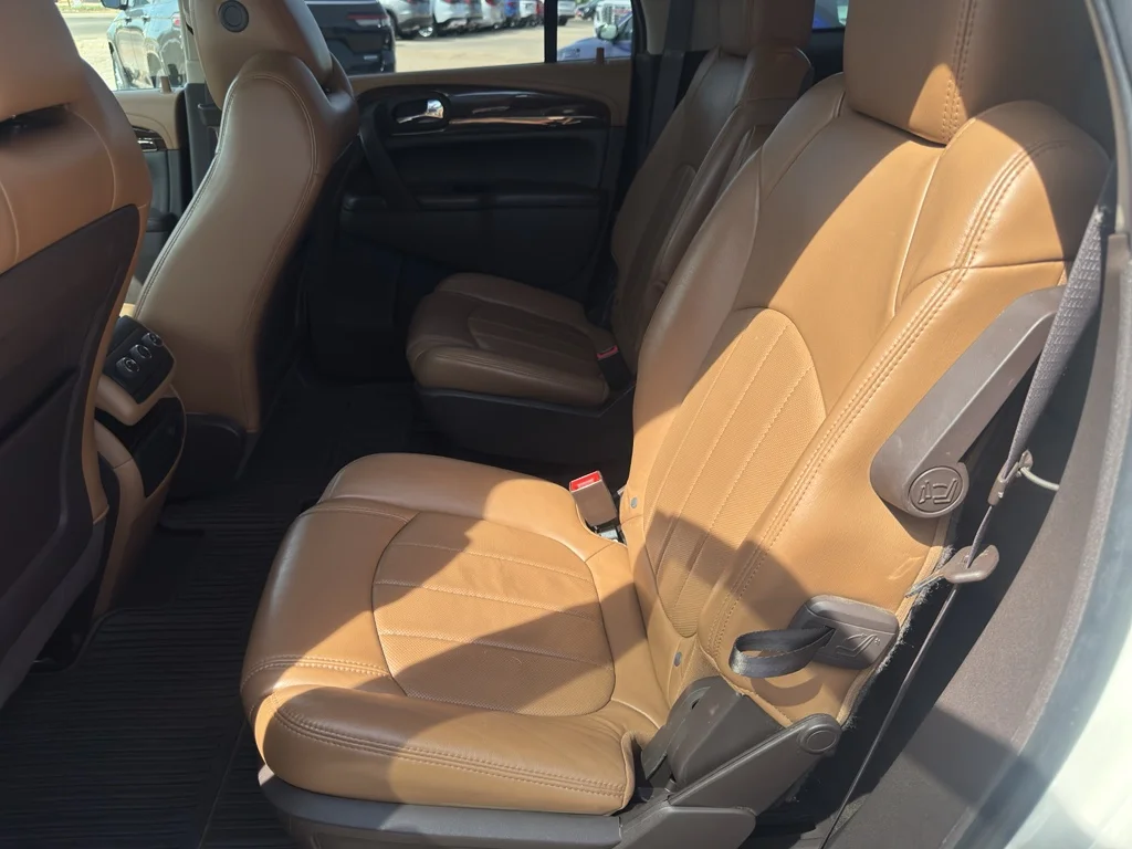 Used 2013 White Buick Leather image 12