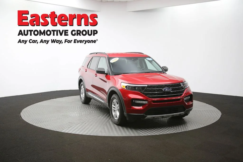 Used 2023 Red Ford XLT image 51