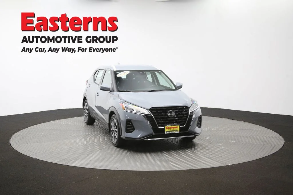 Used 2021 Gray Nissan SV image 50