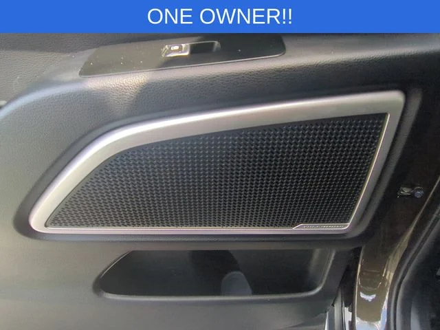 Used 2022 Green Kia EX image 36