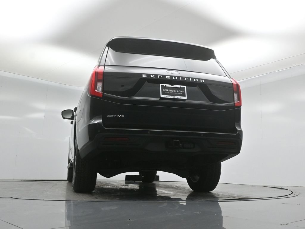 New 2026 Agate Black Metallic Ford Active image 48