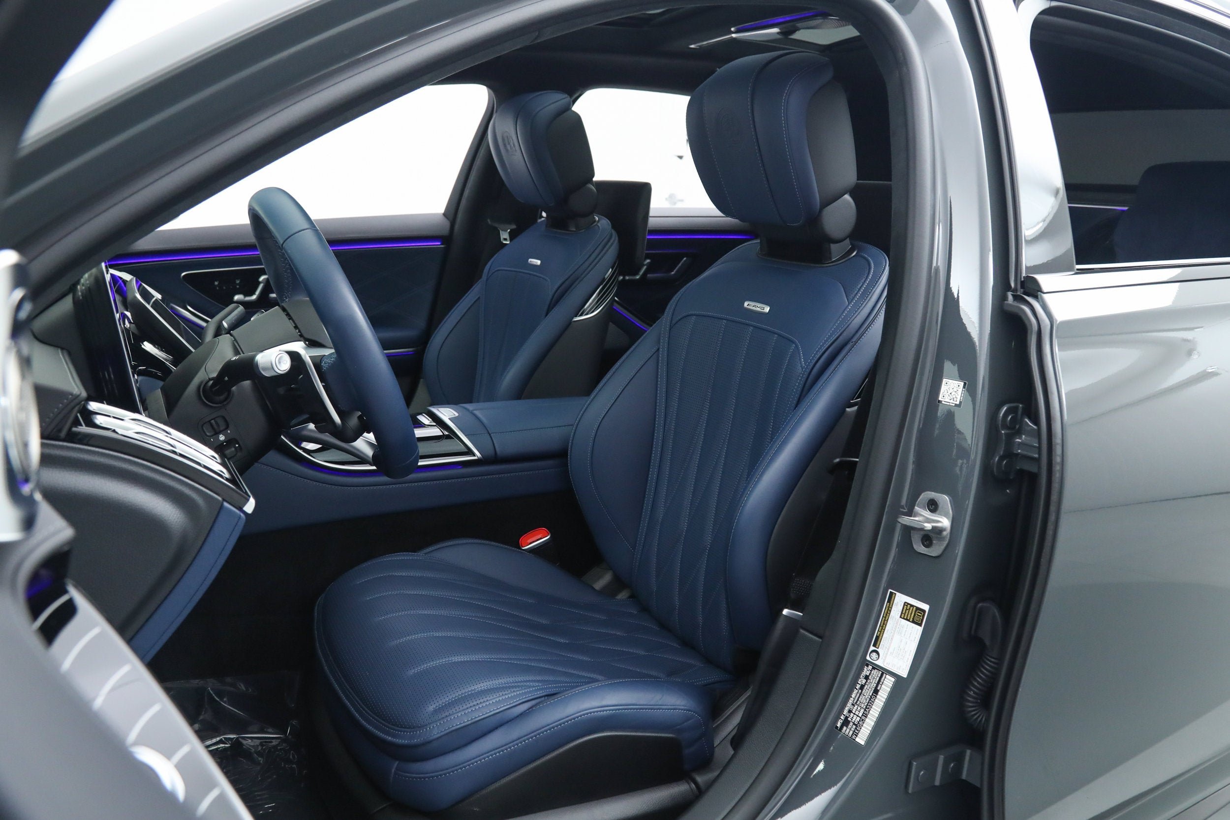 Used 2025 Gray Mercedes-Benz S 63 E AMG® image 26
