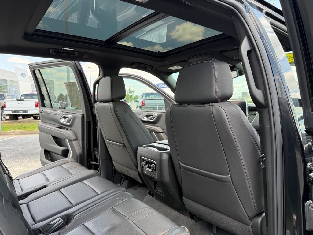 Used 2023 Black Chevrolet RST image 21