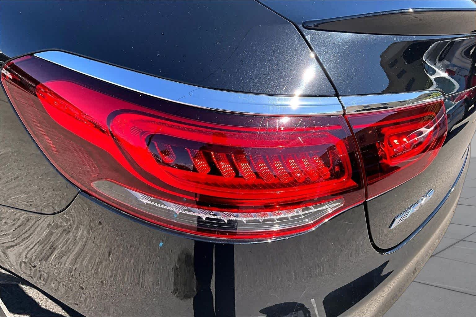 Used 2023 Obsidian Black Metallic Mercedes-Benz AMG® GLC 43 image 28