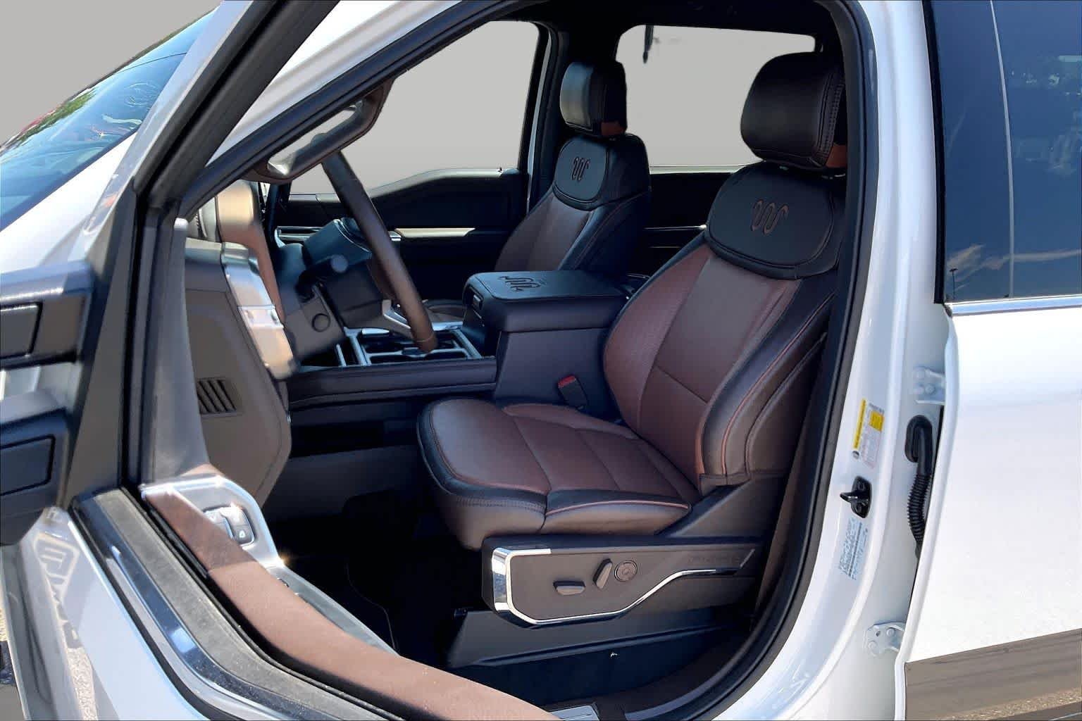 New 2026 Star White Metallic Tri-Coat Ford F-250® King Ranch® image 9