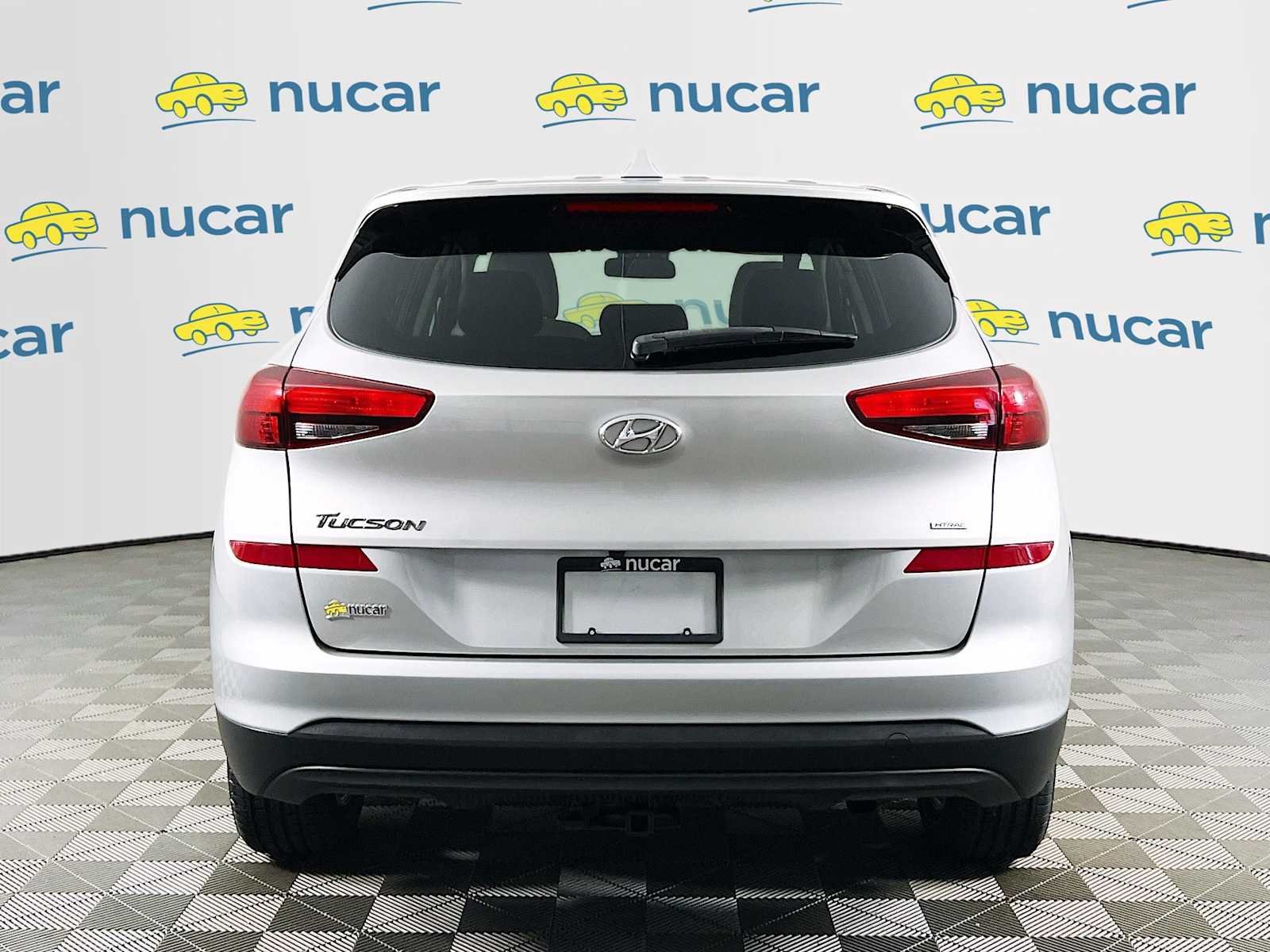 Used 2020 Stellar Silver Hyundai SE image 6