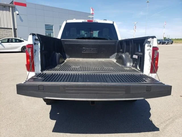 Used 2024 White Ford XLT image 7