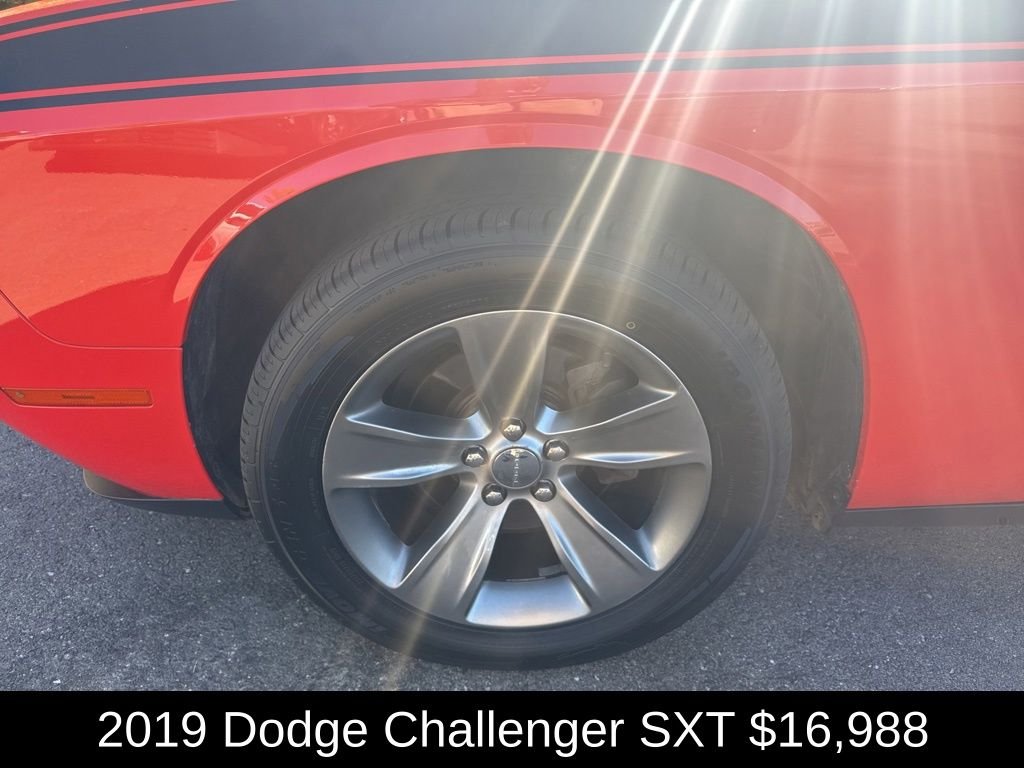 Used 2019 Go Mango! Dodge SXT image 9