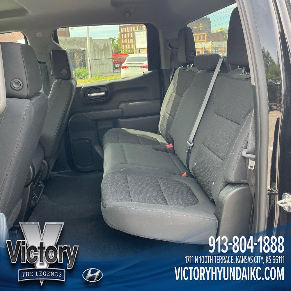 Used 2020 Black Chevrolet Custom image 10