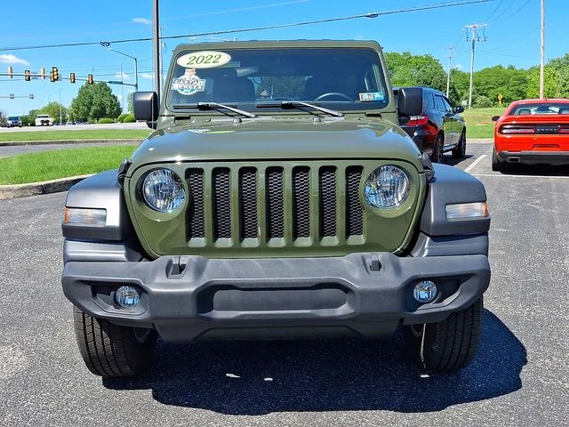 Used 2022 Green Jeep Unlimited Sport S image 2